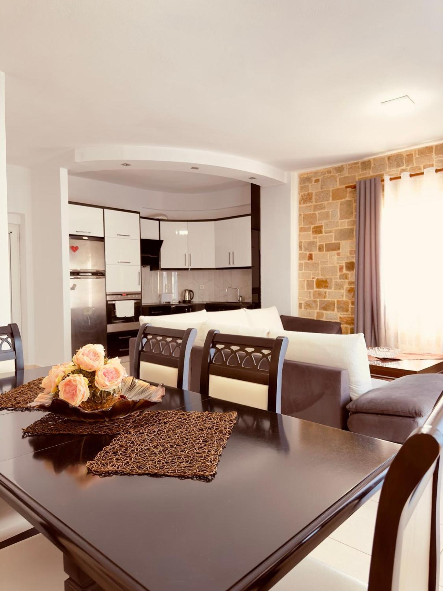 הימארה Villa Merkuri מראה חיצוני תמונה