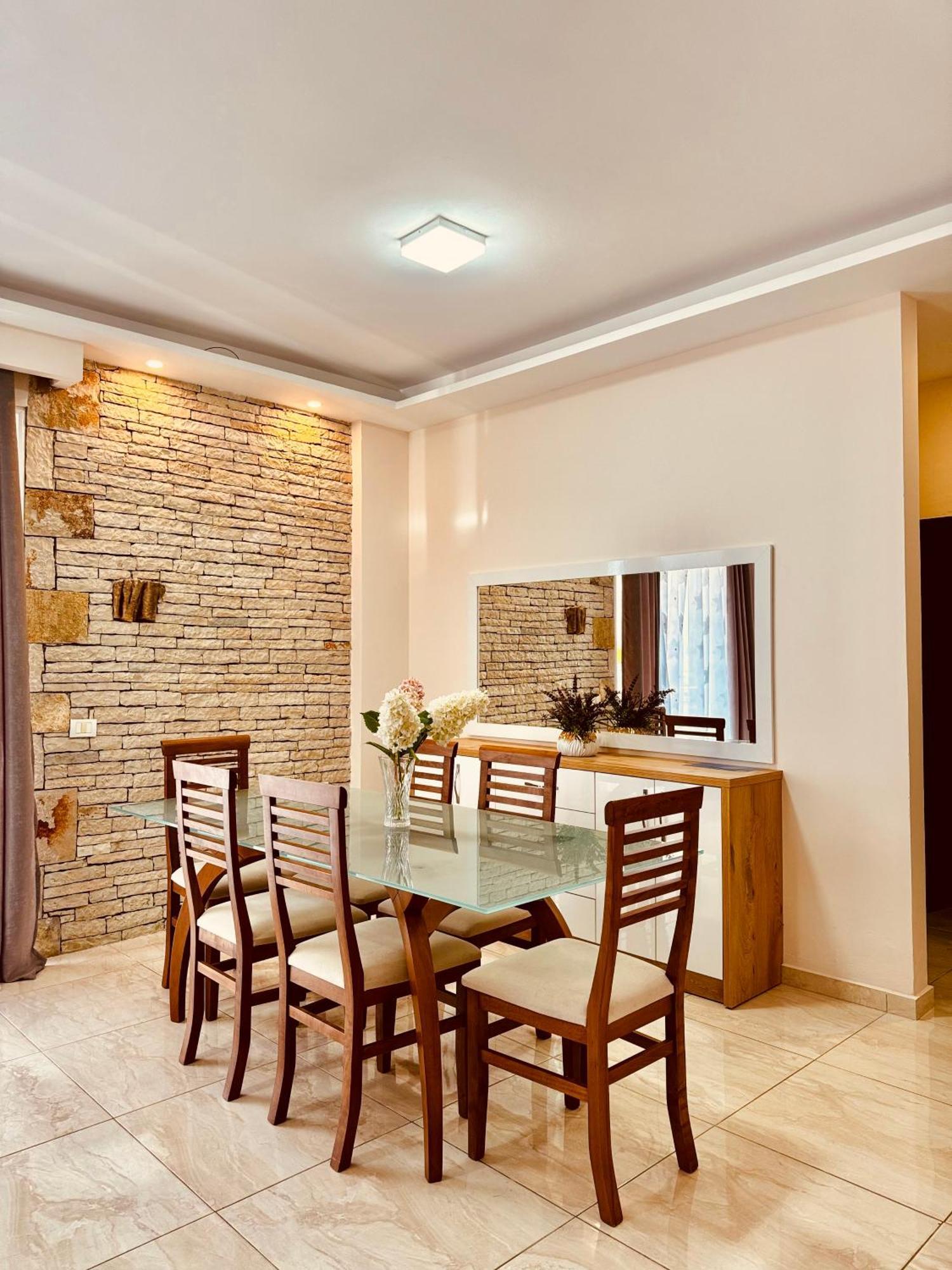 הימארה Villa Merkuri מראה חיצוני תמונה